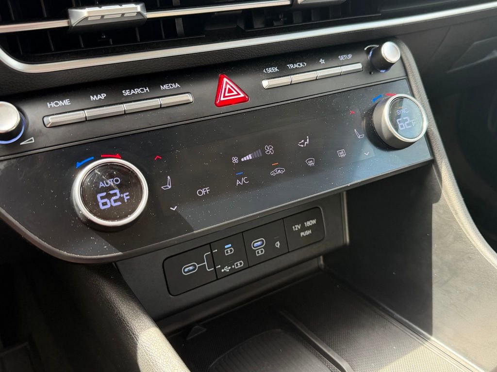 Certified 2024 Hyundai Sonata SEL w/ Convenience Package image 22