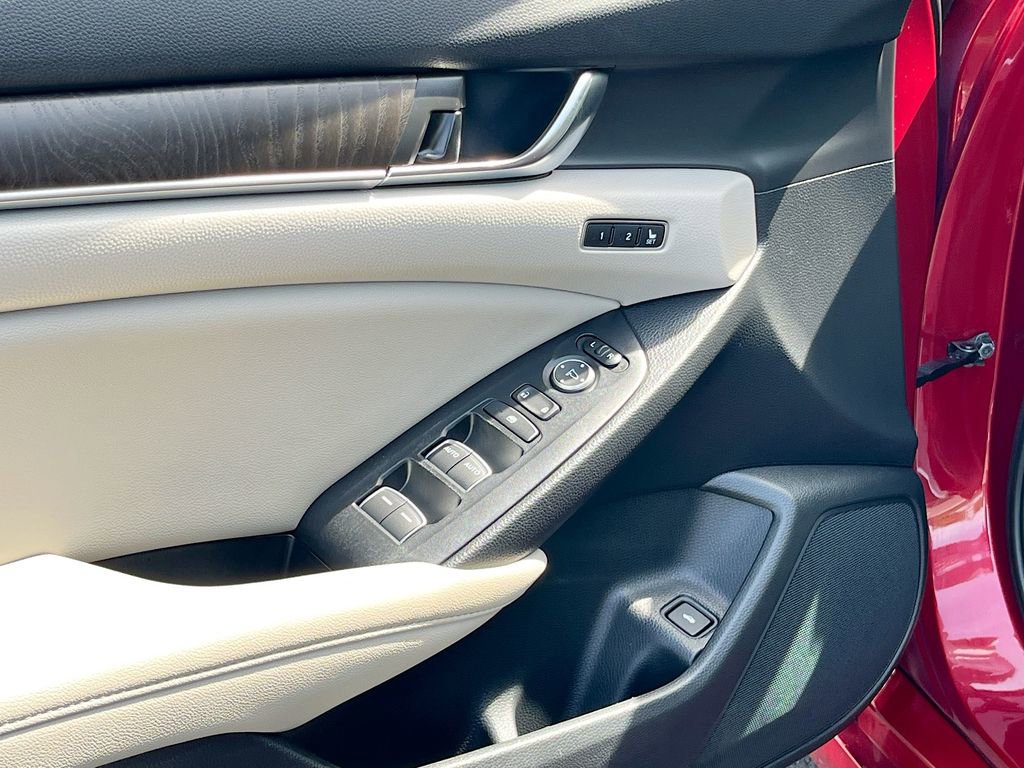 Used 2021 Honda Accord EX-L image 17
