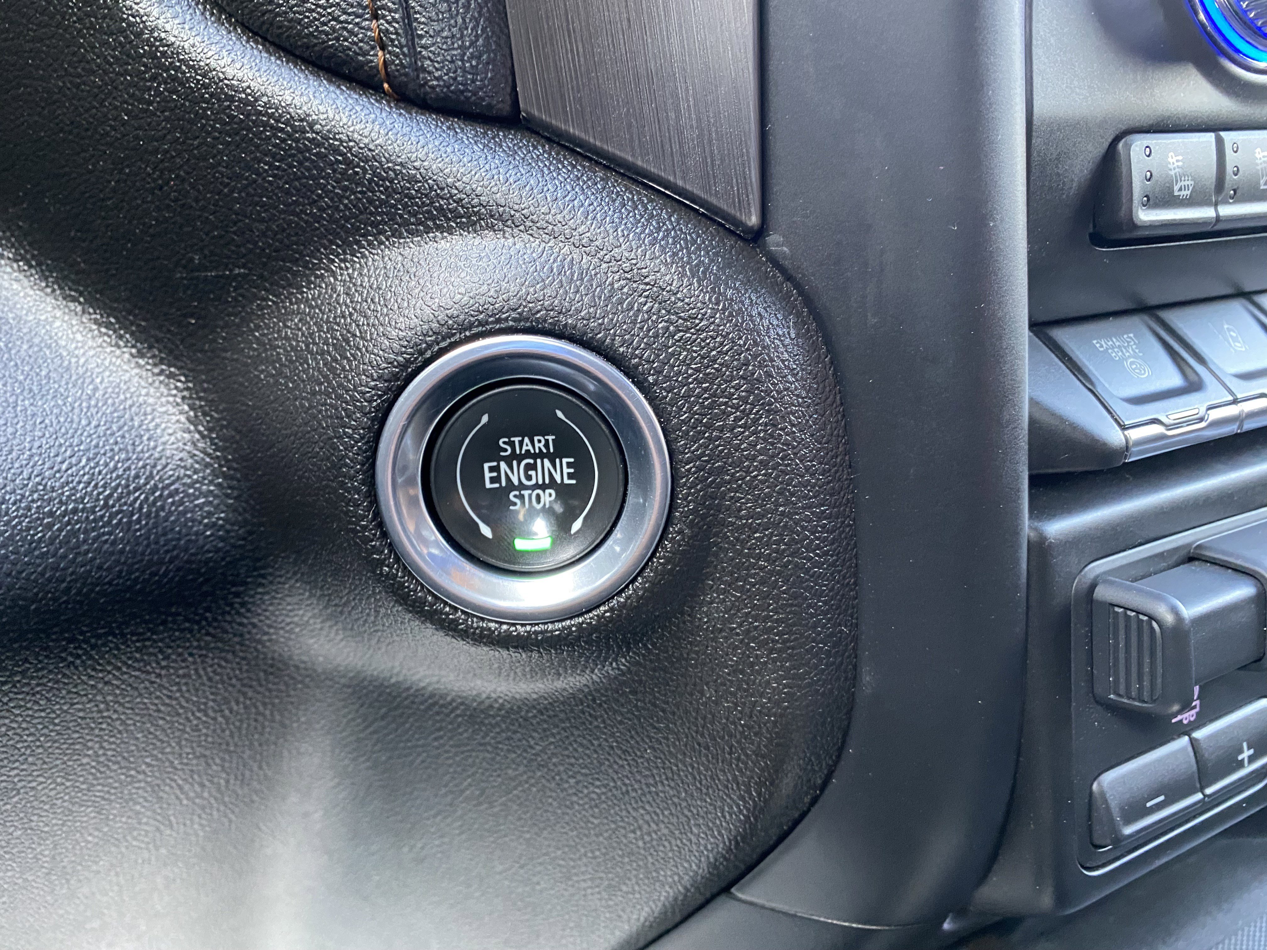 Used 2021 GMC Sierra 2500 AT4 w/ AT4 Premium Plus Package image 30