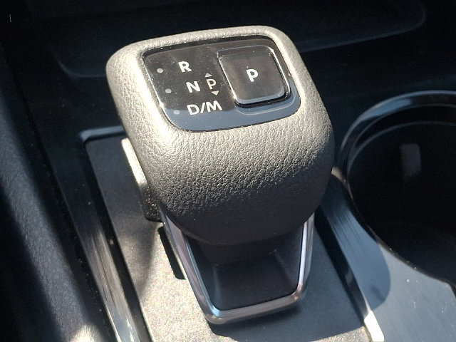 Used 2025 Nissan Rogue SV AWD/4WD image 14