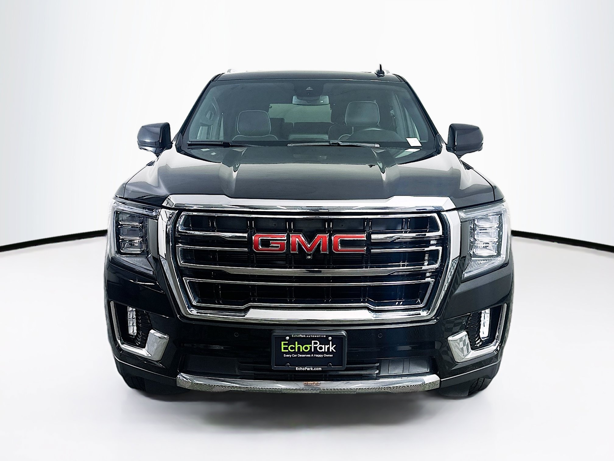 Used 2024 GMC Yukon SLT w/ SLT Premium Package RWD image 2