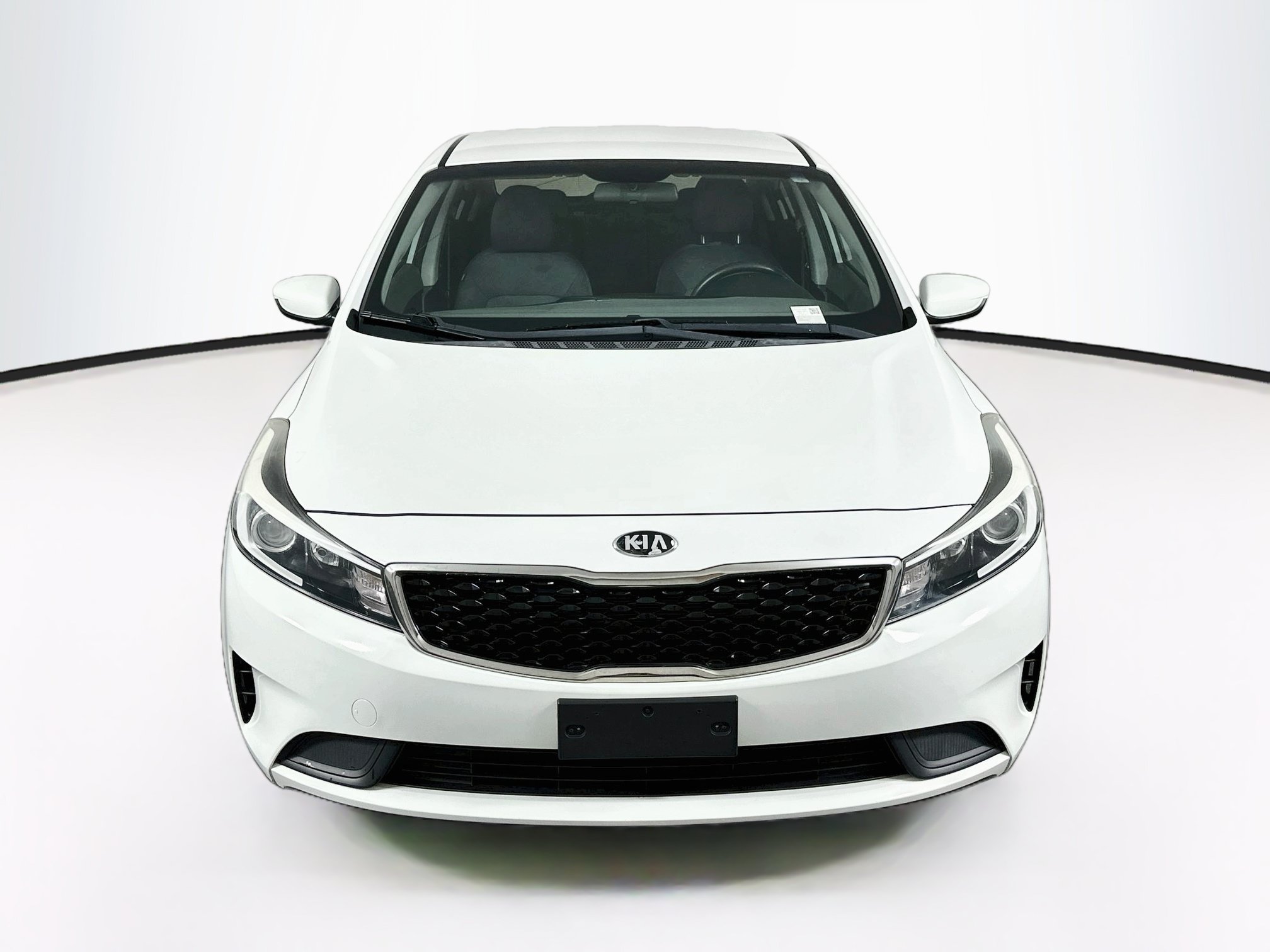 Used 2018 Kia Forte LX FWD image 2