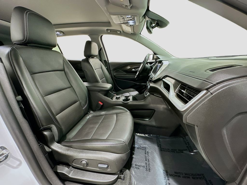 Used 2024 GMC Terrain SLT image 29