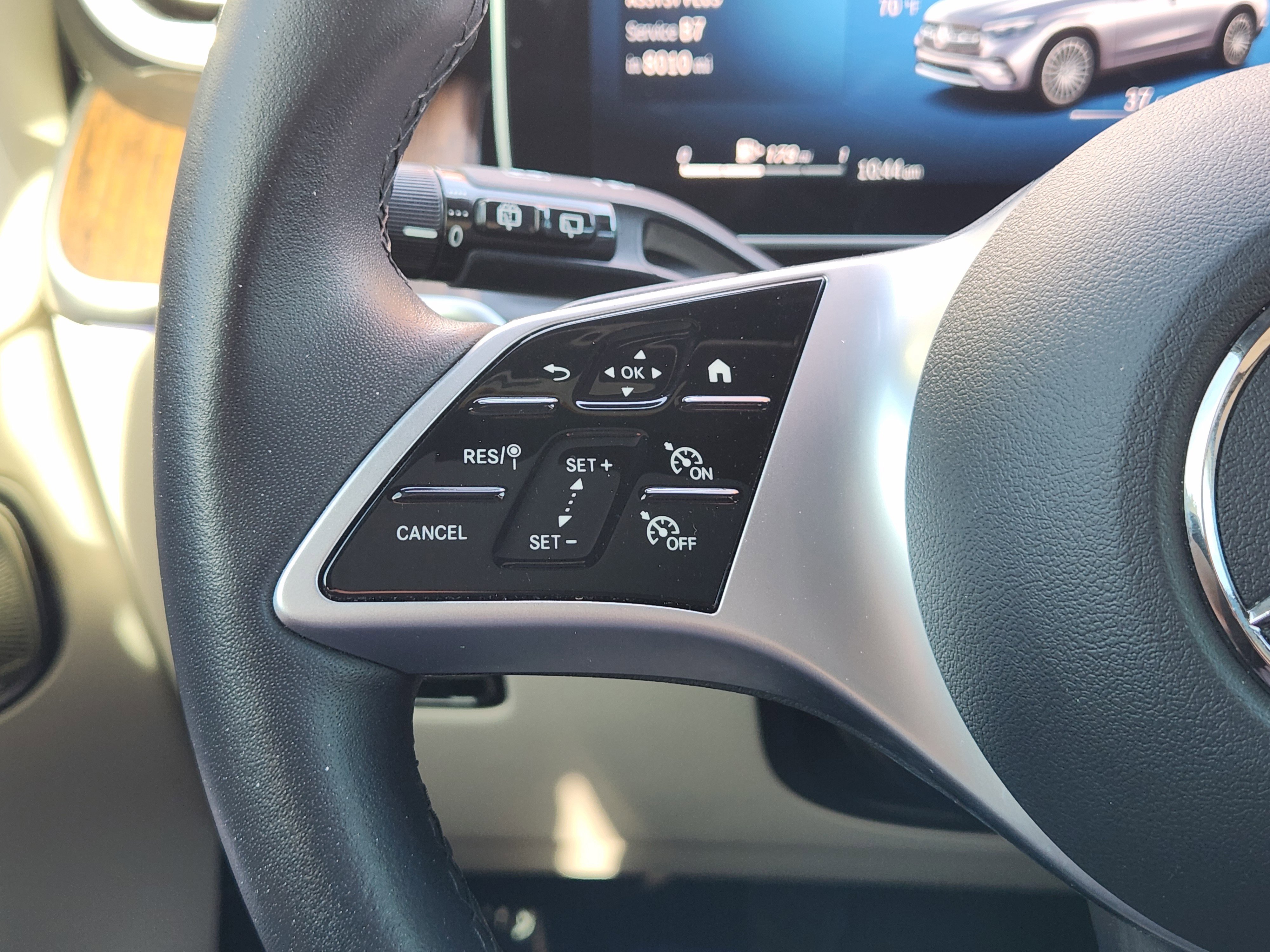 Used 2025 Mercedes-Benz GLC 300 300 image 26