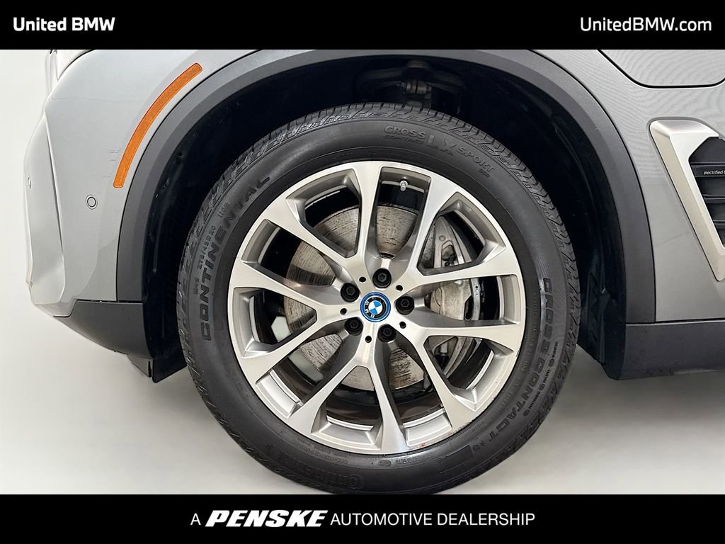 Certified 2024 BMW X5 xDrive50e w/ Parking Assistance Package image 2
