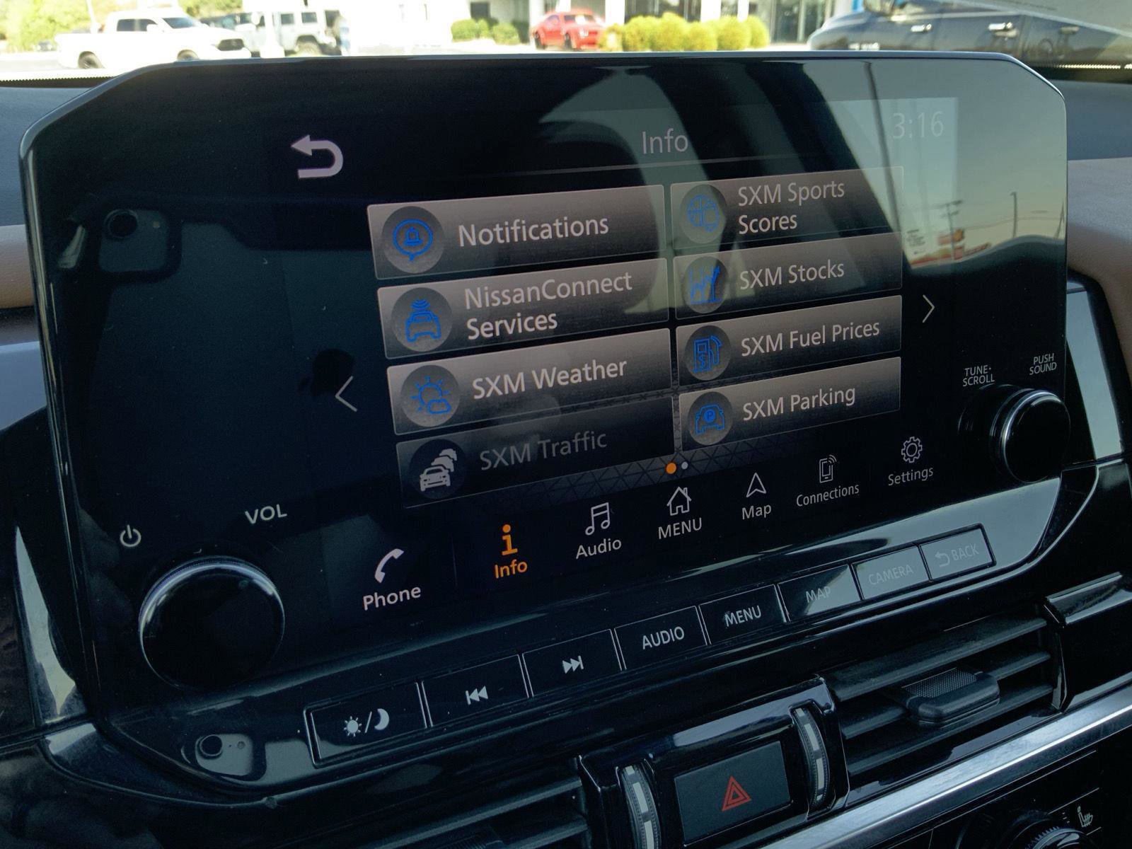 Used 2023 Nissan Pathfinder Platinum image 39