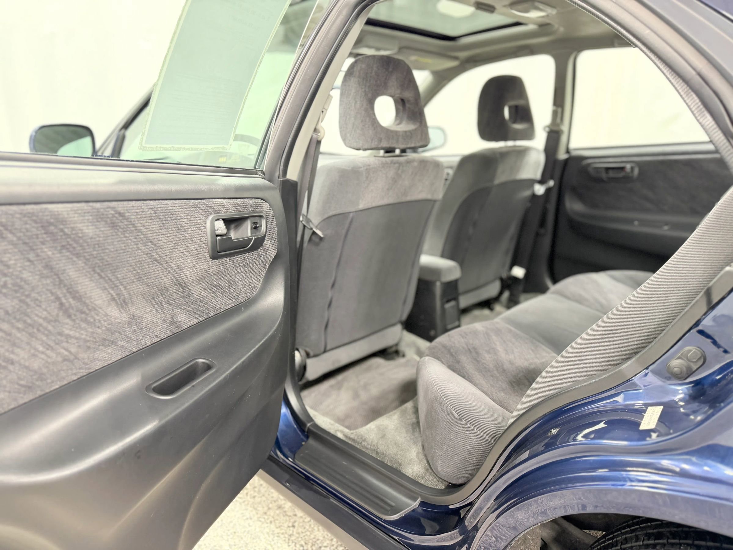 Used 1997 Acura Integra LS FWD image 32