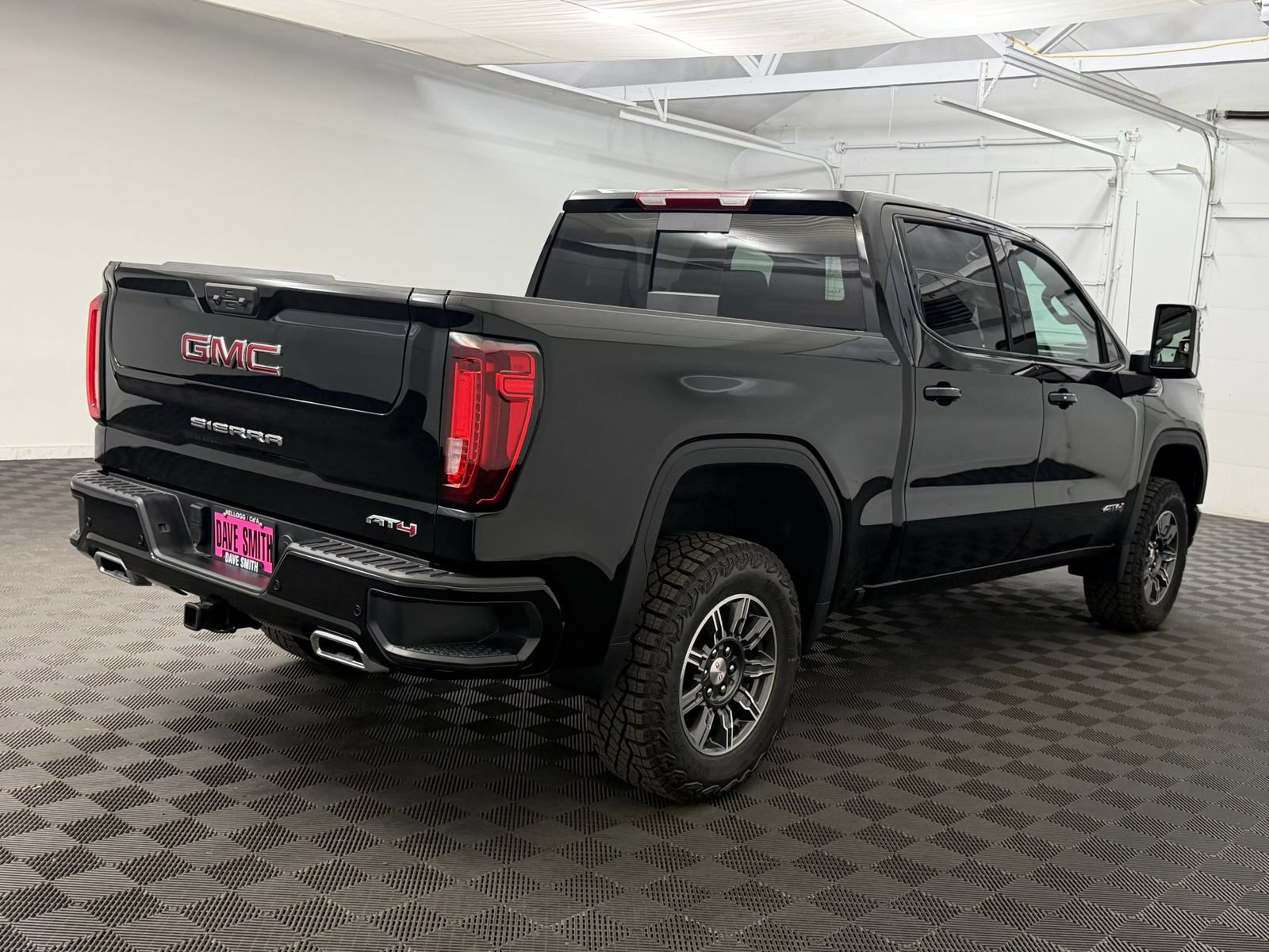 New 2026 GMC Sierra 1500 AT4 w/ AT4 Preferred Package AWD/4WD image 28