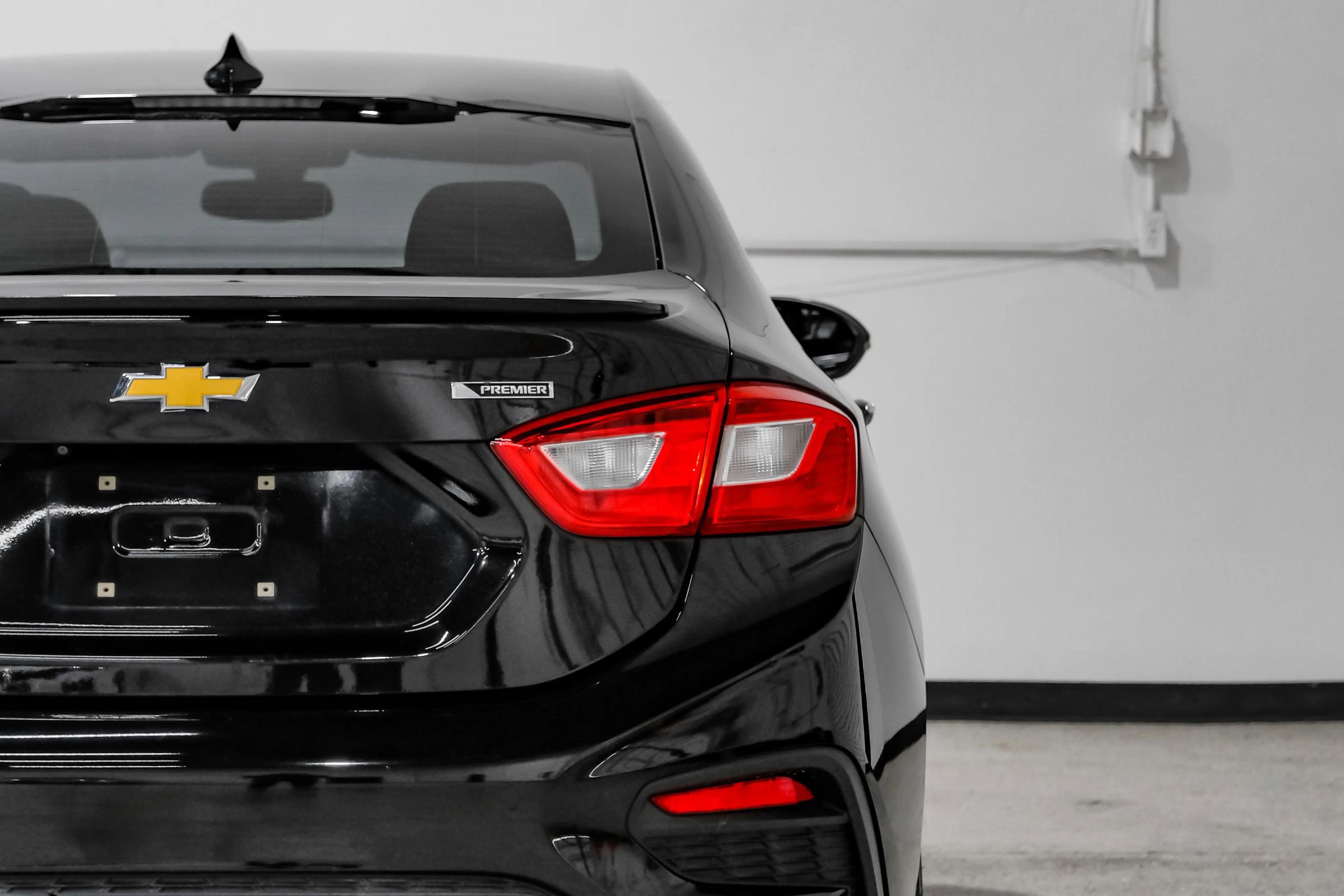 Used 2016 Chevrolet Cruze Premier image 50