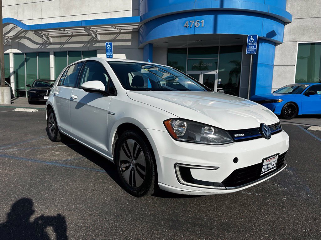 Used 2016 Volkswagen e-Golf SE FWD image 8
