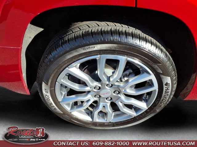 Used 2024 GMC Terrain Denali w/ Denali Premium Package image 15