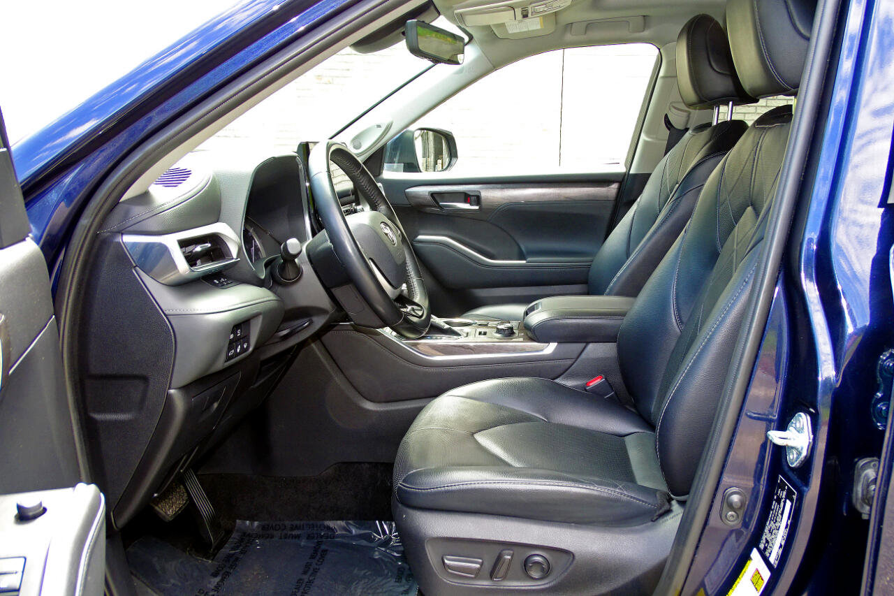 Used 2022 Toyota Highlander Platinum image 11