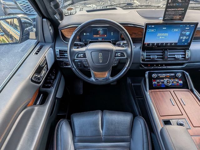 Used 2023 Lincoln Navigator Black Label AWD/4WD image 18