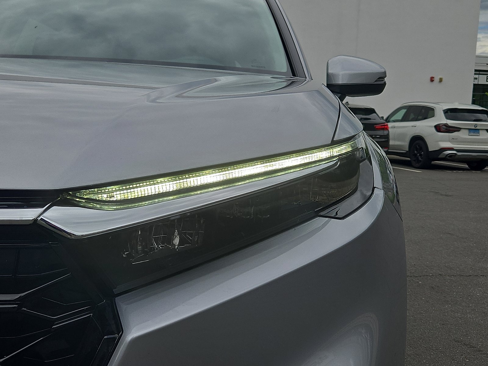 Used 2024 Honda CR-V EX-L image 9
