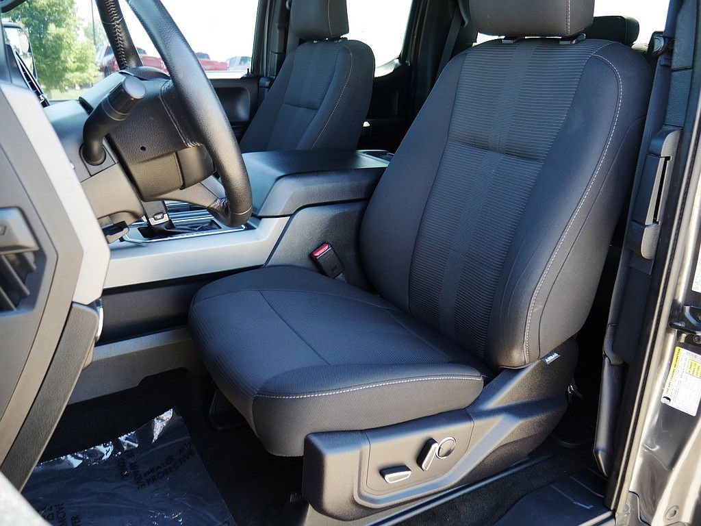 Used 2015 Ford F150 XLT w/ Equipment Group 302A Luxury AWD/4WD image 15