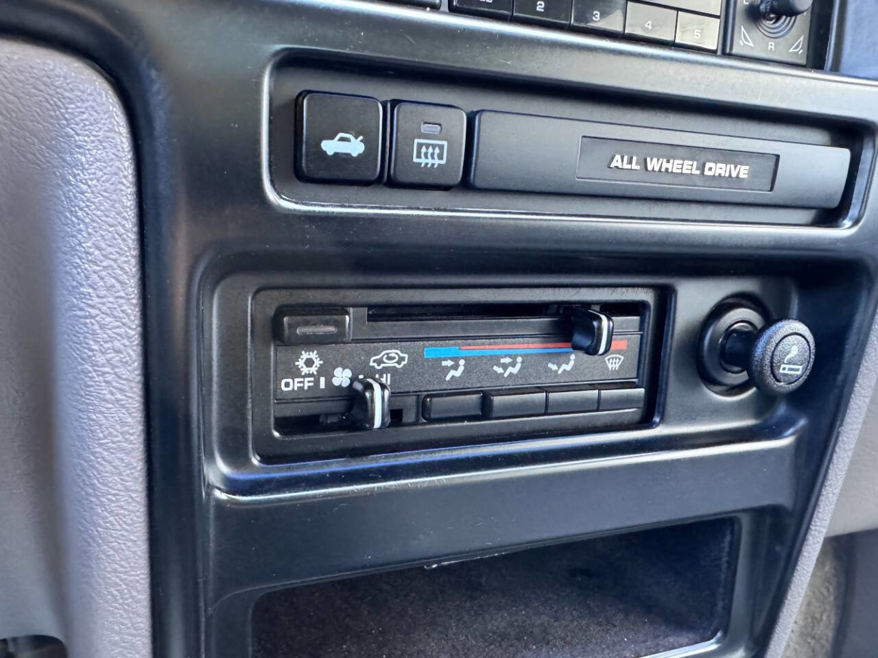 Used 1992 Plymouth Grand Voyager LE image 23