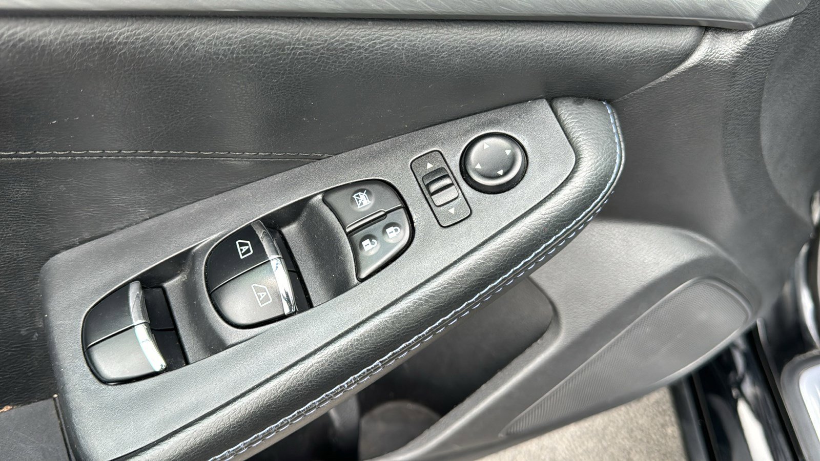 Used 2018 Nissan Maxima 3.5 S image 11