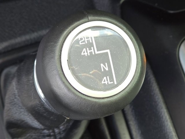 Used 2023 Jeep Wrangler Altitude image 20