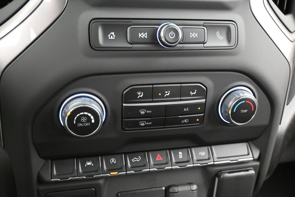 Used 2025 Chevrolet Silverado 1500 Custom w/ Turbomax Blackout Package RWD image 20