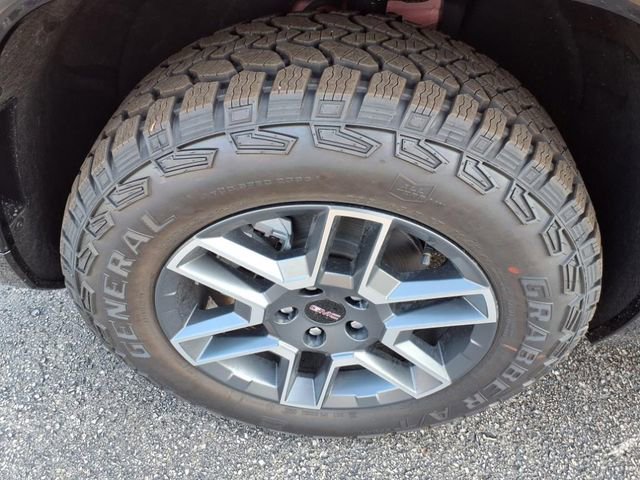 New 2026 GMC Terrain AT4 w/ Convenience Package III image 13