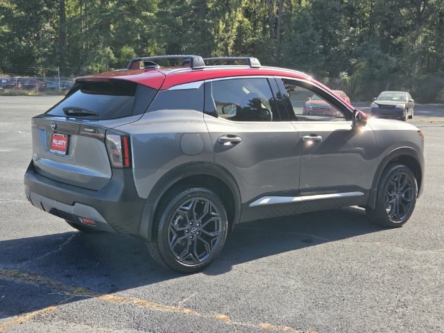 New 2027 Nissan Kicks SR FWD image 5