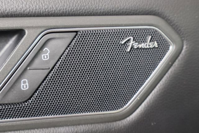 Used 2019 Volkswagen Tiguan SEL Premium image 22