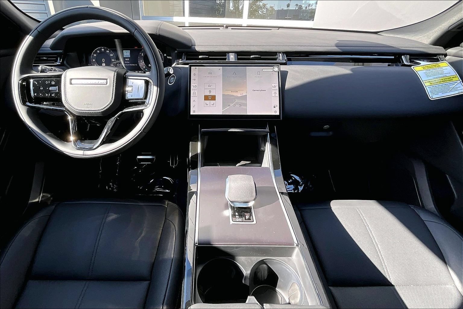 New 2026 Land Rover Range Rover Velar Dynamic SE AWD/4WD image 5