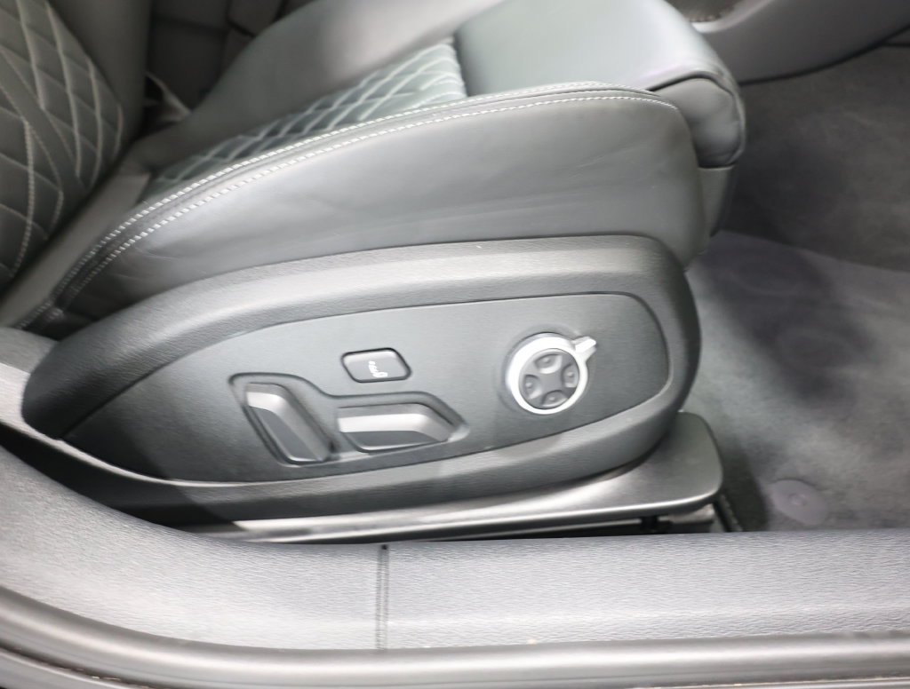 Used 2024 Audi S4 Premium Plus AWD/4WD image 22