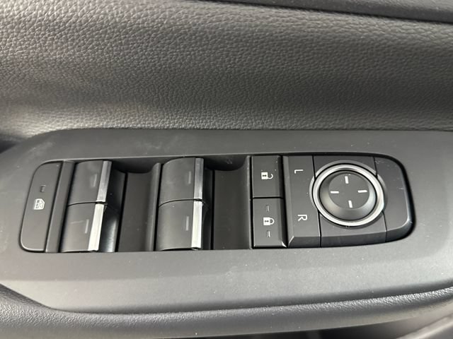 New 2026 Toyota Prius Plug-In Hybrid FWD image 20