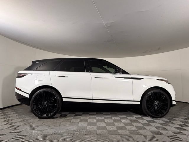 Certified 2026 Land Rover Range Rover Velar Dynamic SE AWD/4WD image 9