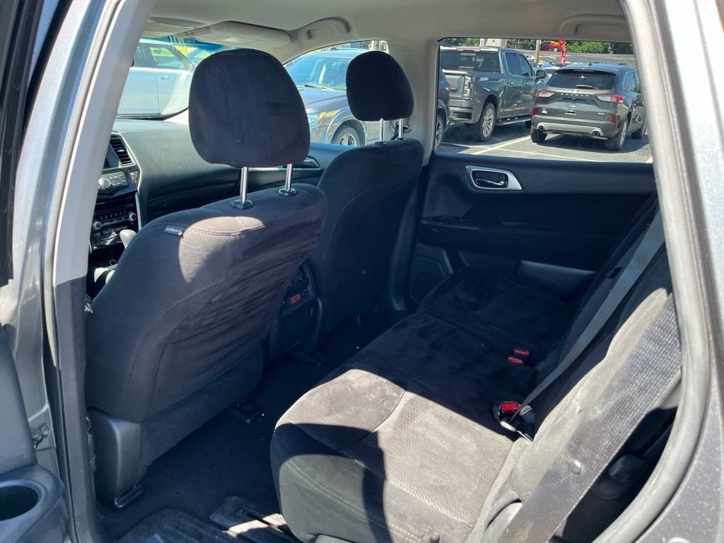 Used 2015 Nissan Pathfinder S AWD/4WD image 22