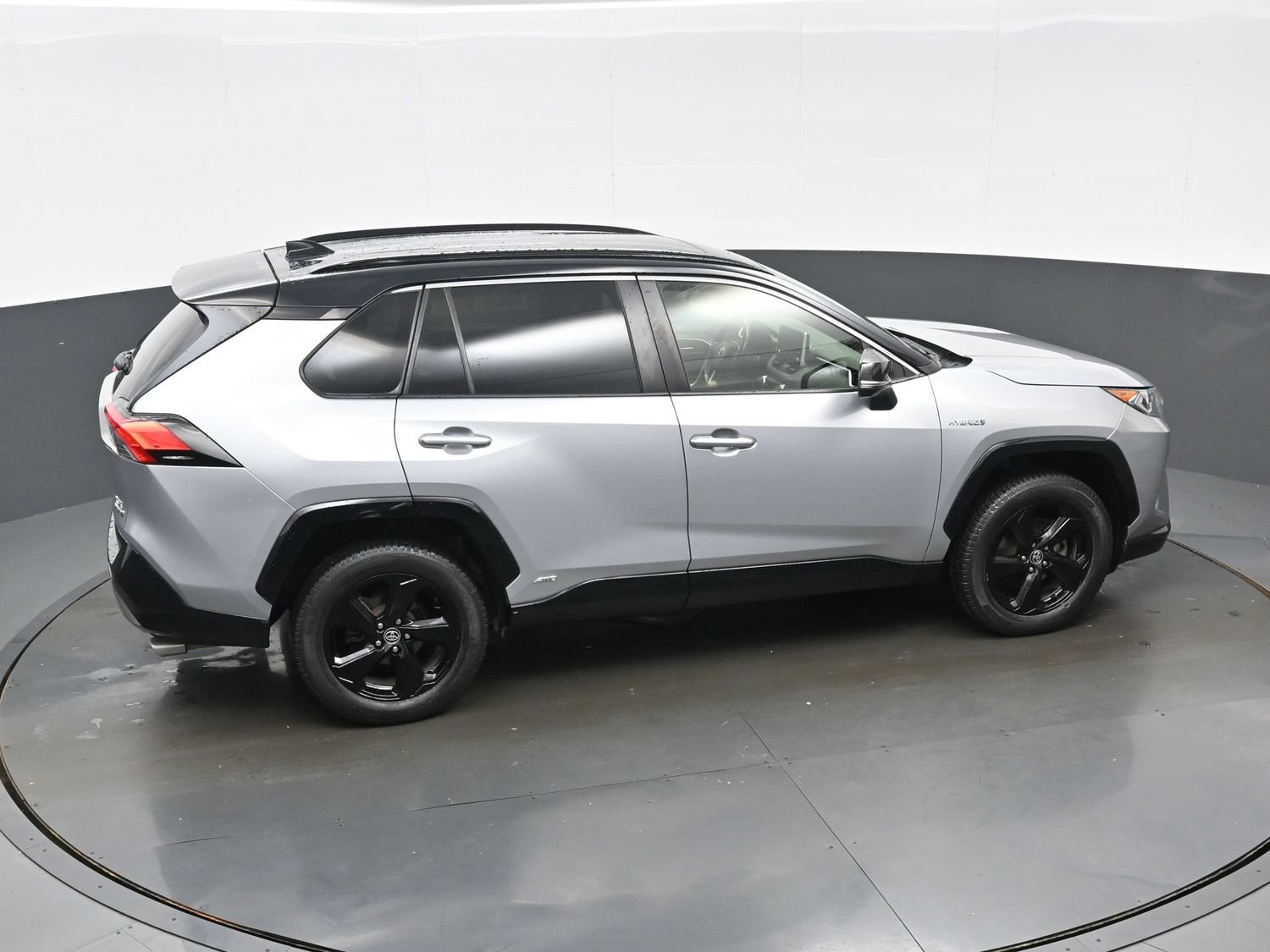 Used 2020 Toyota RAV4 XSE w/ XSE Grade Weather Package AWD/4WD image 39