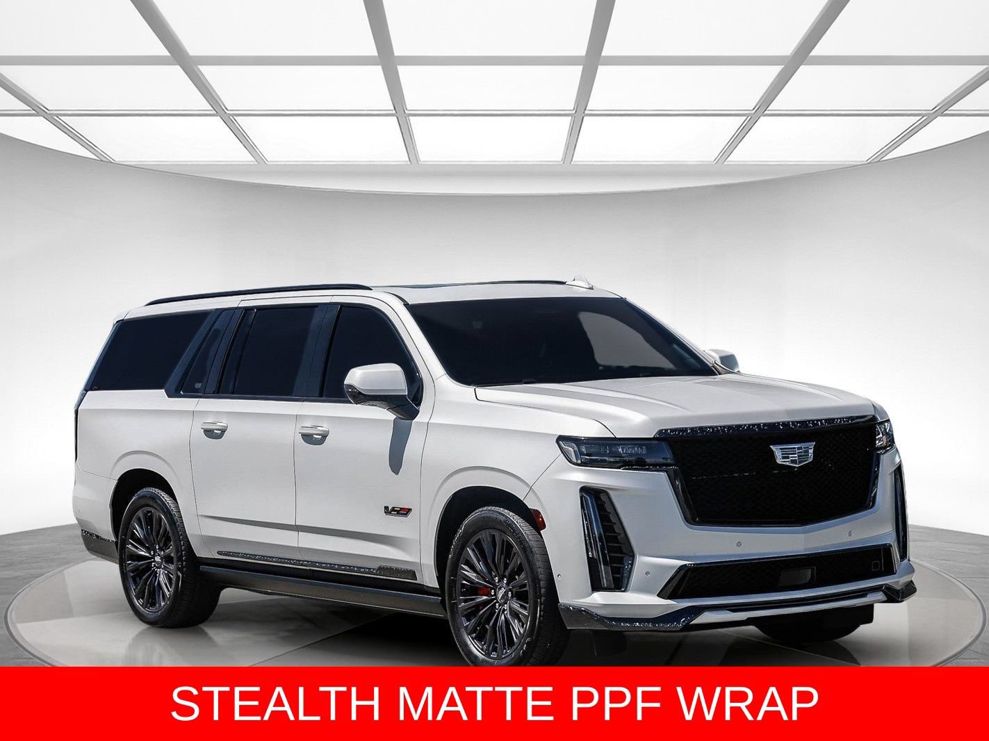 Used 2023 Cadillac Escalade ESV V w/ LPO, ONYX Package AWD/4WD image 6