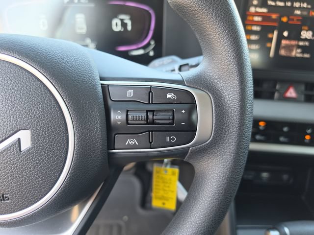 Used 2025 Kia Sportage LX FWD image 36