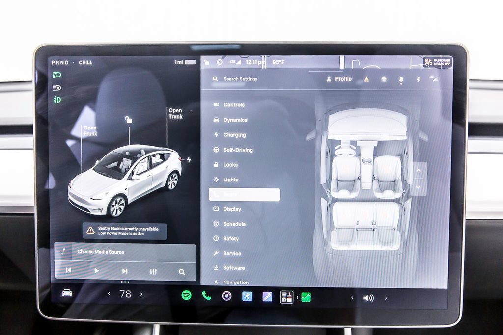 Used 2021 Tesla Model Y 2WD image 25