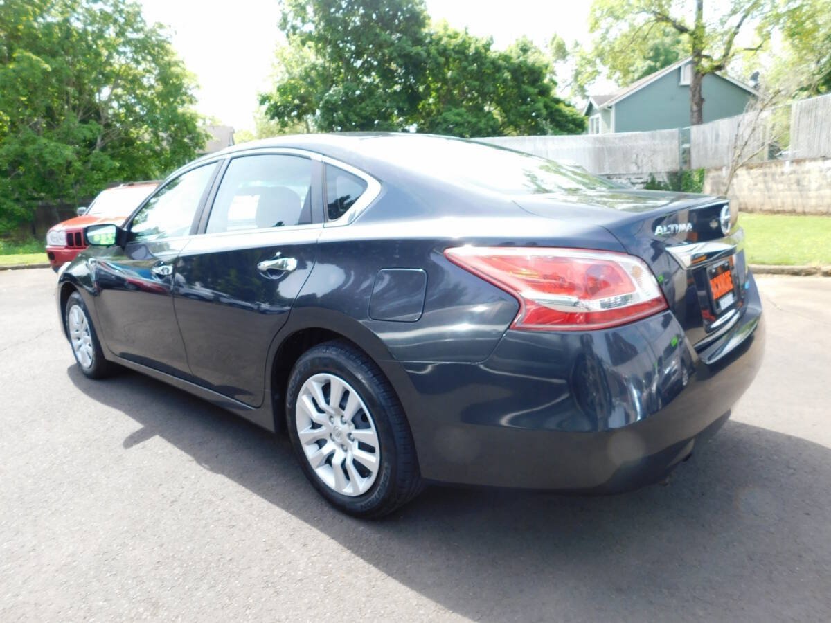 Used 2013 Nissan Altima 2.5 FWD image 3
