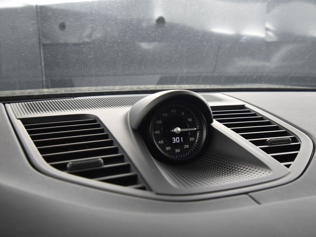 Used 2025 Porsche Panamera 4 image 22