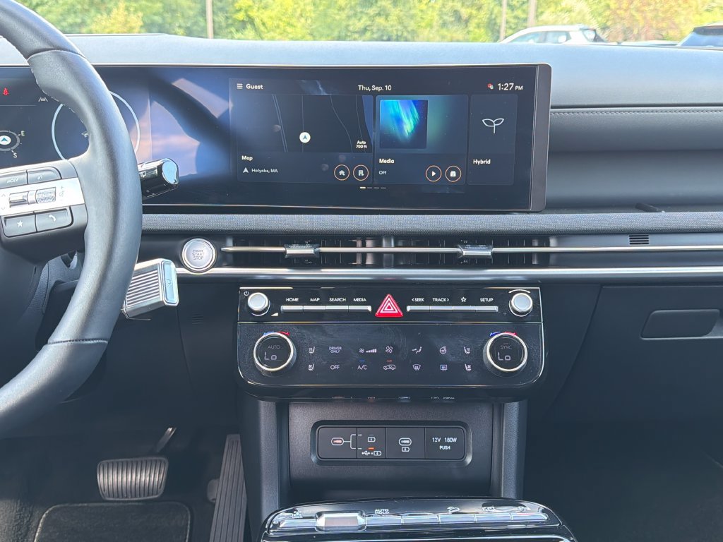 Certified 2025 Hyundai Elantra SEL FWD image 19