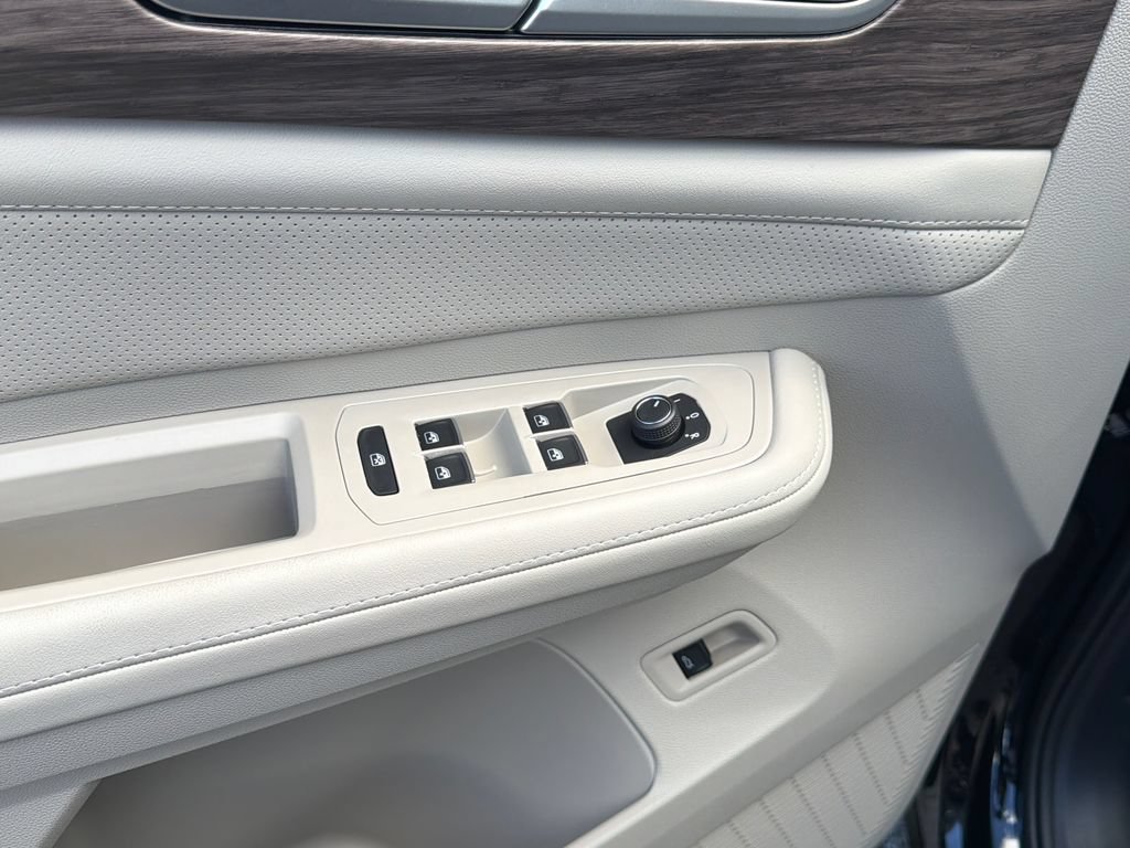 New 2026 Volkswagen Atlas SEL AWD/4WD image 12