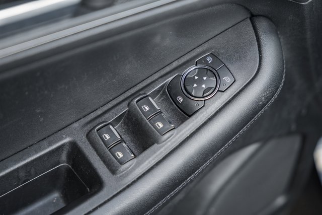 Certified 2022 Ford Edge SE w/ Black Appearance Package image 39