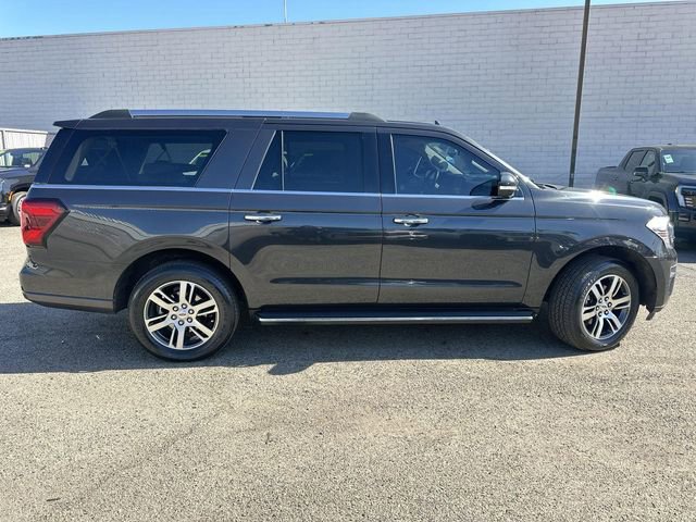 Used 2023 Ford Expedition Max Limited image 3