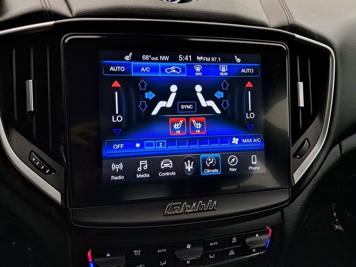 Used 2019 Maserati Ghibli S Q4 AWD/4WD image 15