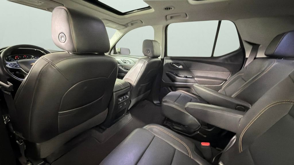 Used 2020 Chevrolet Traverse Premier FWD image 28