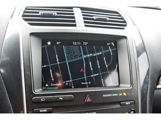 Used 2019 Ford Explorer Limited w/ Ford Safe & Smart Package image 23