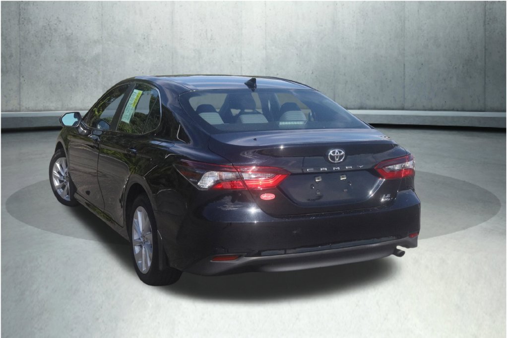 Used 2023 Toyota Camry LE AWD/4WD image 19