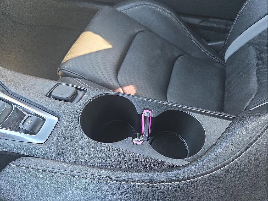 Used 2023 Chevrolet Camaro LT RWD image 20