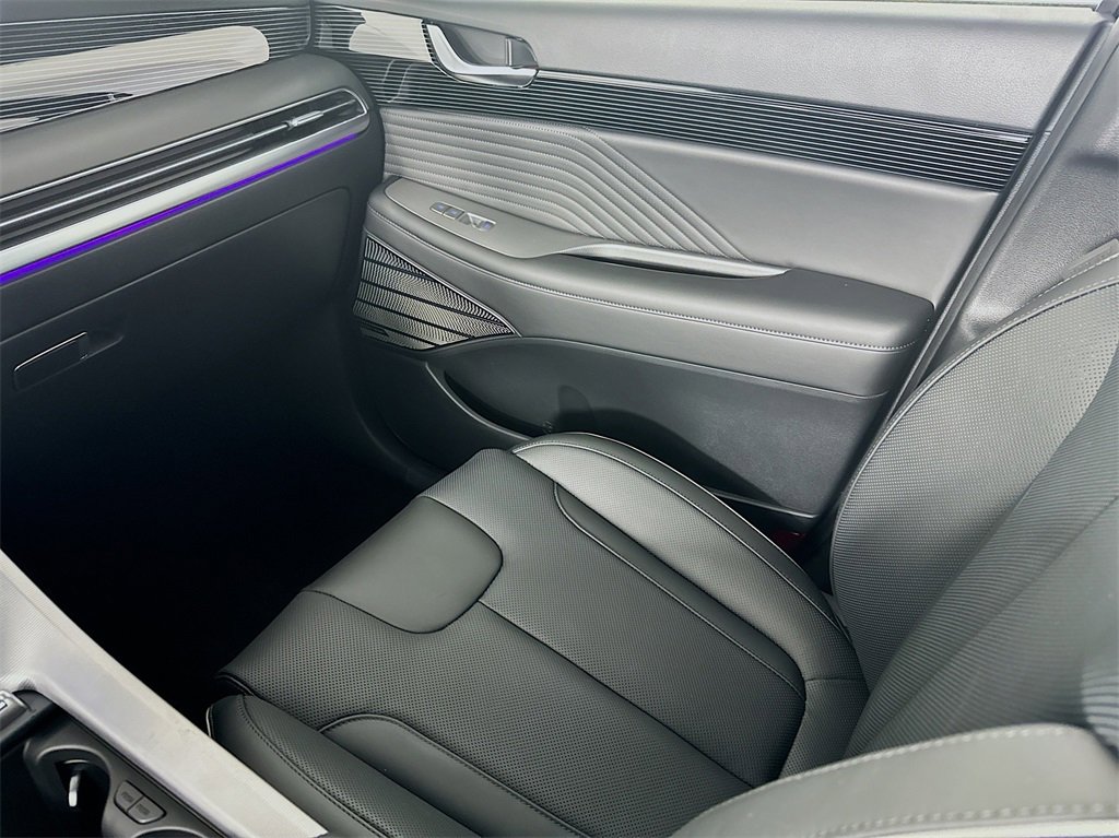 Used 2024 Hyundai Palisade Calligraphy image 25