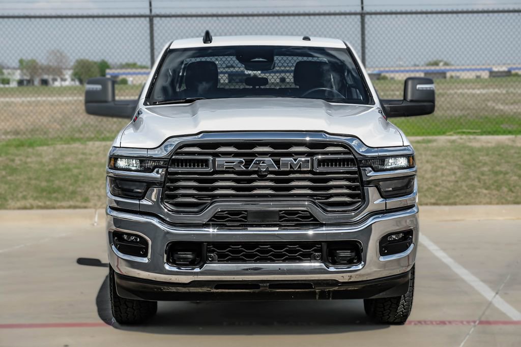 Used 2025 RAM 2500 Big Horn AWD/4WD image 4