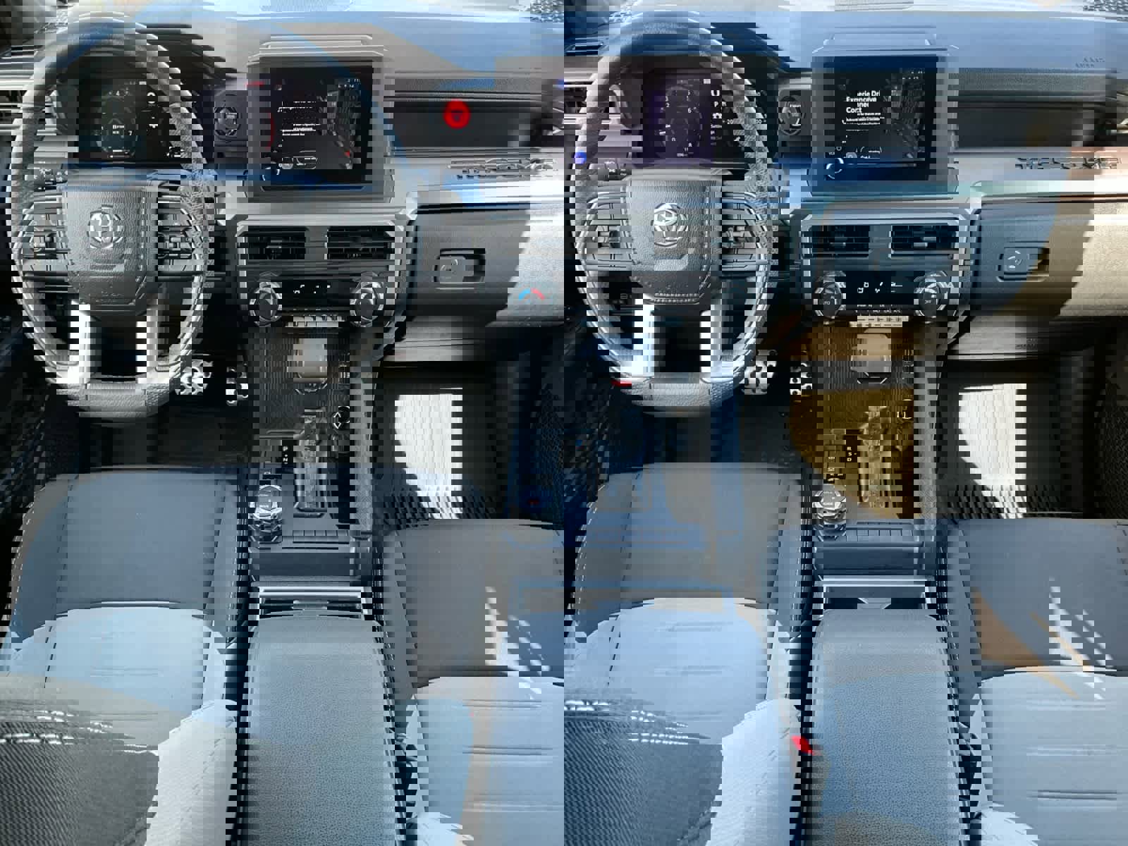 Used 2025 Toyota Tacoma TRD Sport image 15