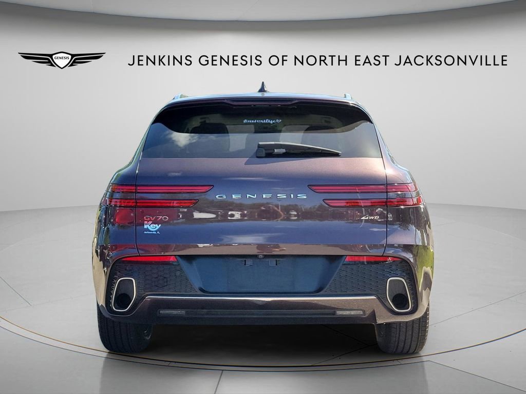 Used 2022 Genesis GV70 2.5T w/ Advanced Package image 3